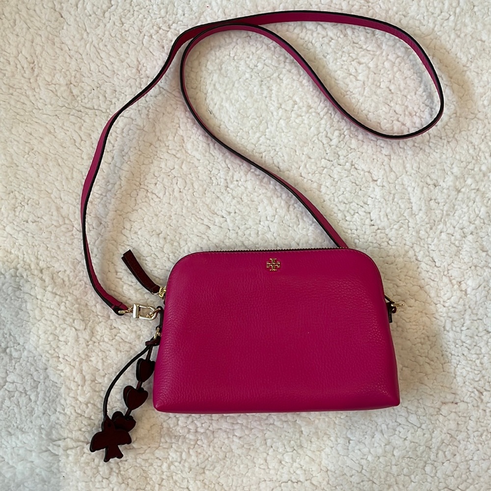Tory Burch pink pebbled leather crossbody bag